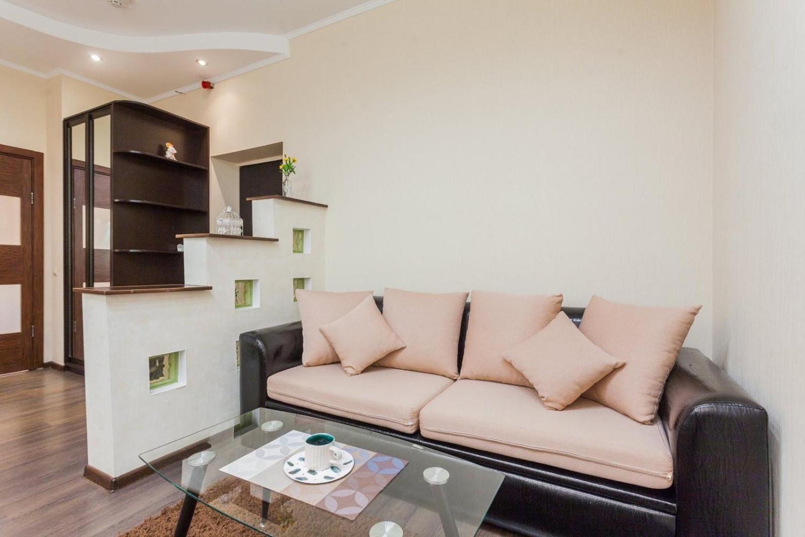 Navit Apartments With Breakfast,Near The Railway Station, The City Center, The Park 基輔 外观 照片